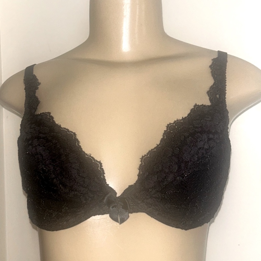 Victorias Secret Metric 75 Women’s Bra Size 34C